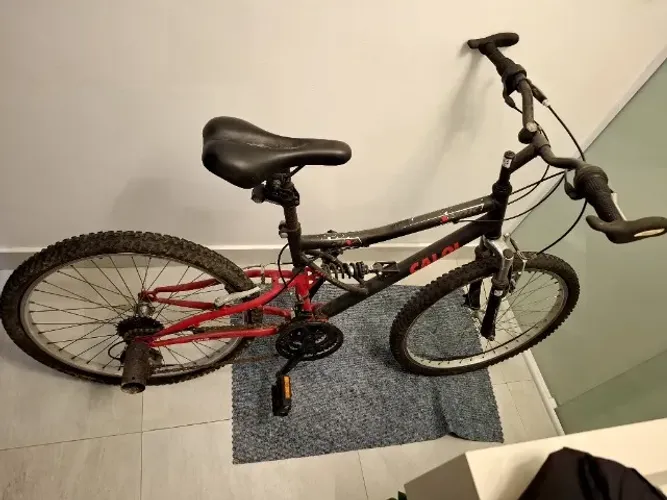 Bicicleta Caloi Shok Aro 24 21 Marchas - Quadro de Aço Freio V-brake