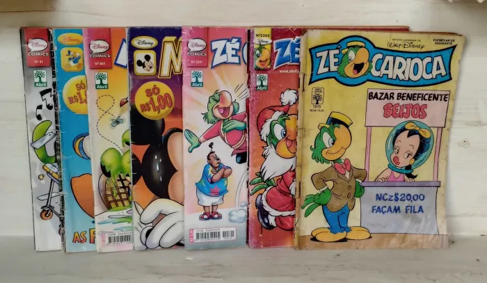 Lote com 7 Gibis Disney (Zé Carioca, Mickey, Pateta e Pato Donald)
