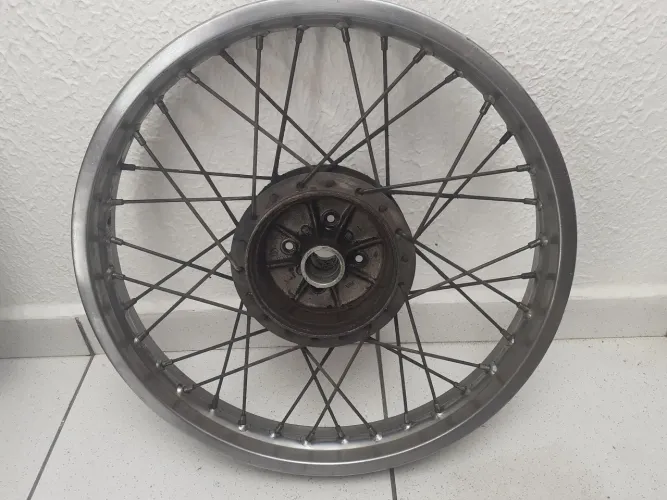 Roda Trazeira de Yamaha YBR<br>