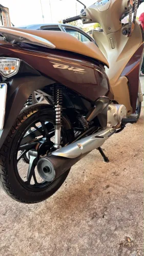 Honda Biz 125 Marrom
