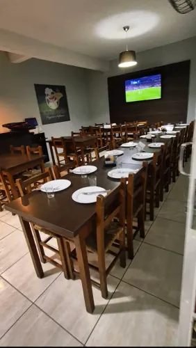 Ponto Comercial com instalação completa para Pizzaria e Esfiharia completa em colombo