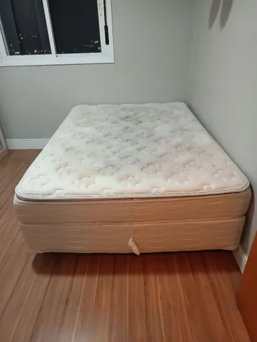 Cama box casal + colchão 
