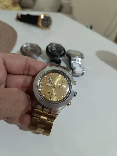 Relógio Swatch Diaphine (Dourado)