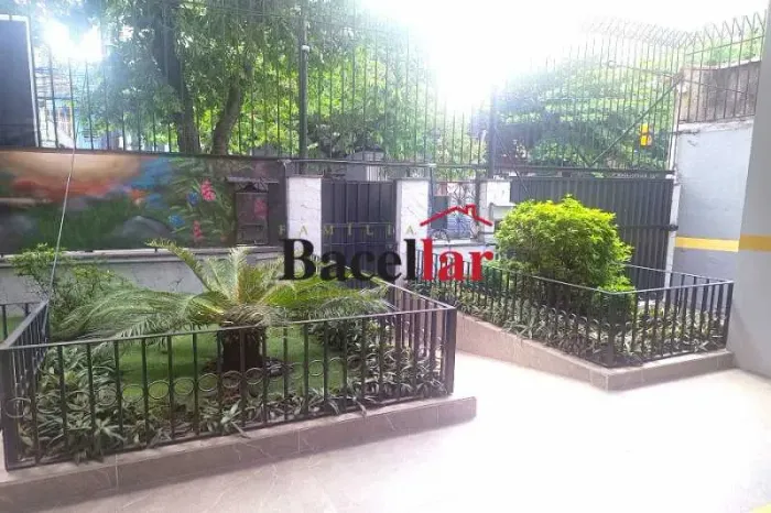 Apartamento : Padrão / Residencial / Vila Isabel