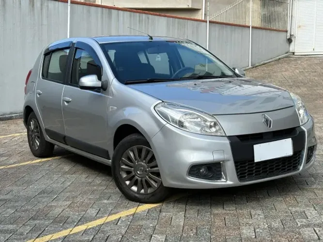 Renault Sandero Privilège Hi-flex 1.6 16V 5P AUT 2012