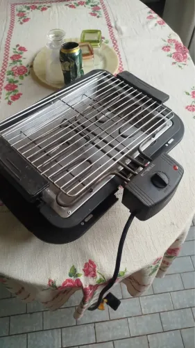 Churrasqueira elétrica 110v