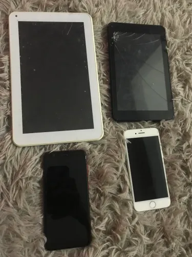 Carcaça de Celular e Tablet