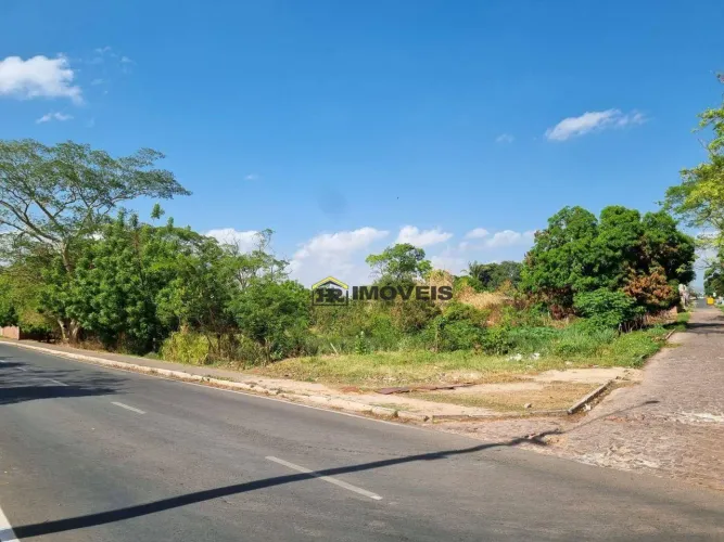 Terreno à venda na Avenida Piauí - Timon