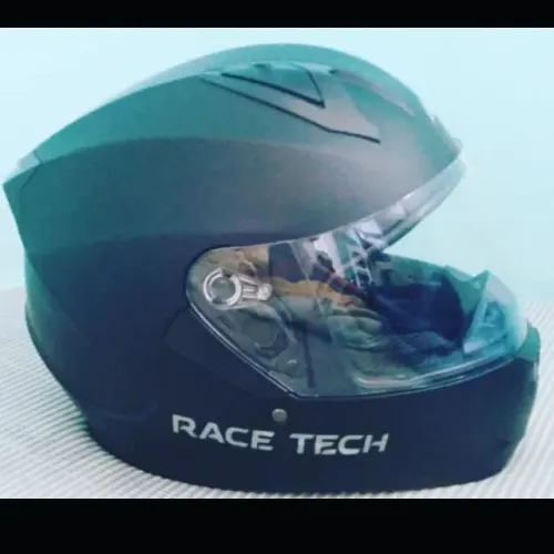 vendo capacete novo da marca RACETECH