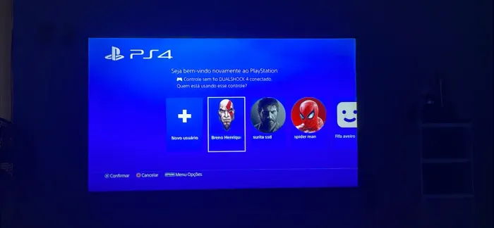 PS4- Muito novo com vários jogos! 