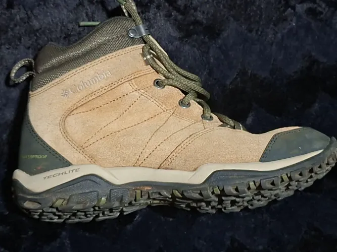 Columbia Bota Trilha Camurça Resistente Agua Semi-Nova