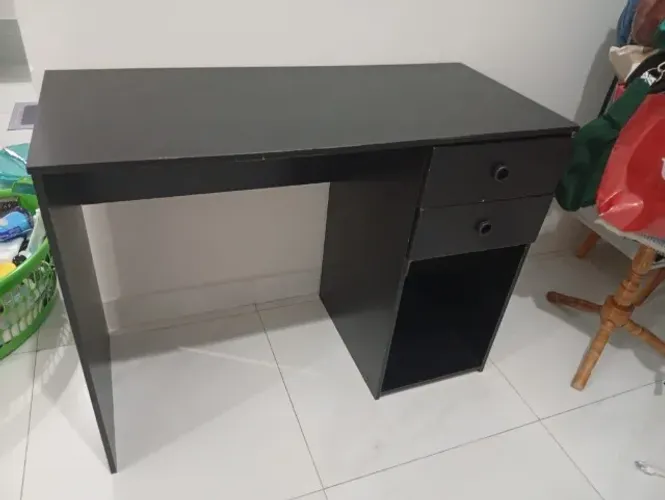 mesa de escritorio (100cmx45cm)