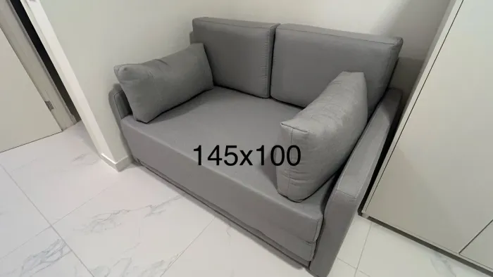 Vendo Sofá Cama NOVO, sem uso.