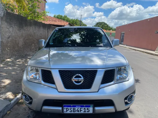 Nissan Frontier S CD 4X2 2.5 TB Diesel 2015