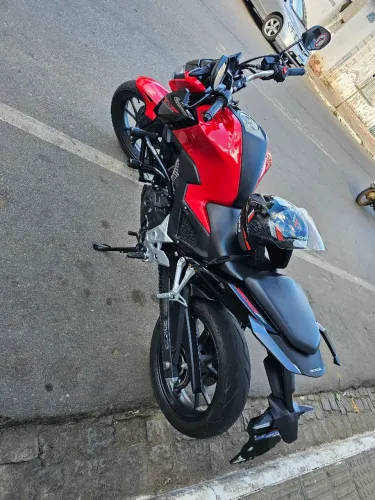 Honda CB 300F