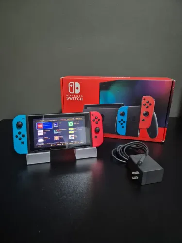 Vendo Nintendo Switch V2 Completo 128GB Desbloqueado 