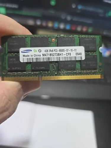 Memória RAM Samsung 4GB DDR3 1066MHz PC3-8500S Notebook