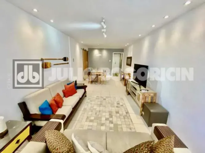 Apartamento : Padrão / Residencial / Copacabana