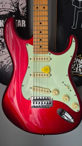 Guitarra Tagima 530 tw séries Vermelha 