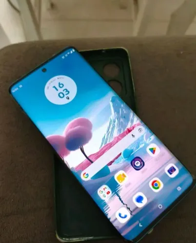 Moto Edge 40 neo 5G - 256gb - 16gb de RAM 8+8