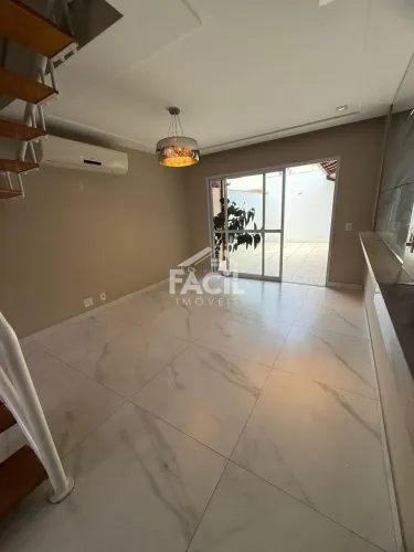 Casa de Condomínio à Venda em Morada de Laranjeiras, Serra