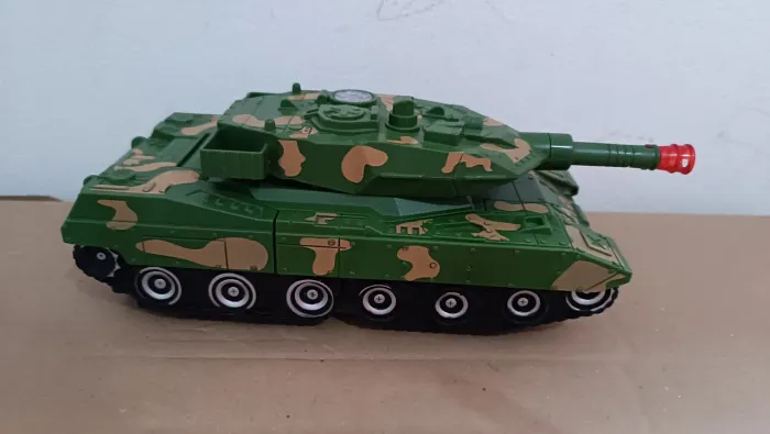 Tanque de guerra militar