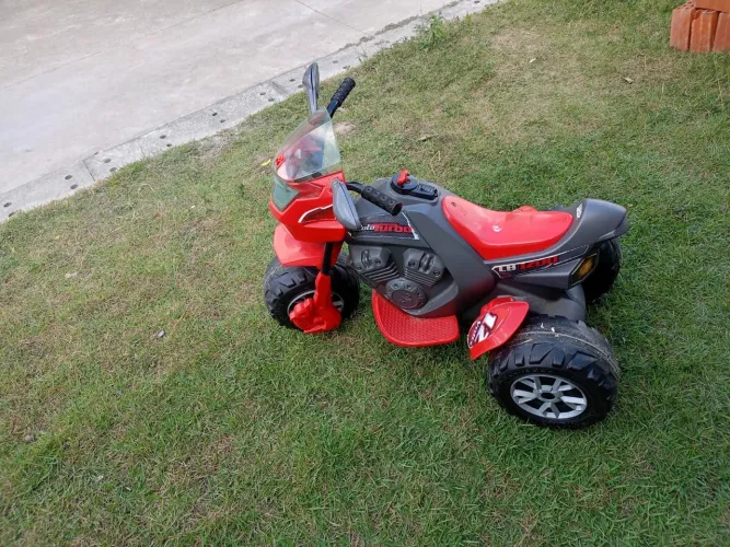 MOTO INFANTIL ELÉTRICA À VENDA!