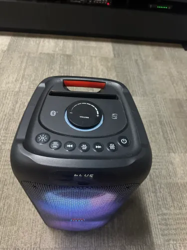 Caixa de Som PartyBox AIWA PB-01 Bluetooth 15H RGB USB TWS Preto