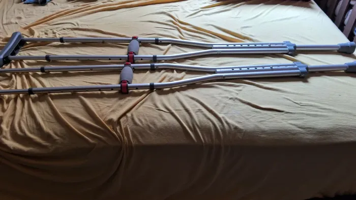 Par de muletas axilar