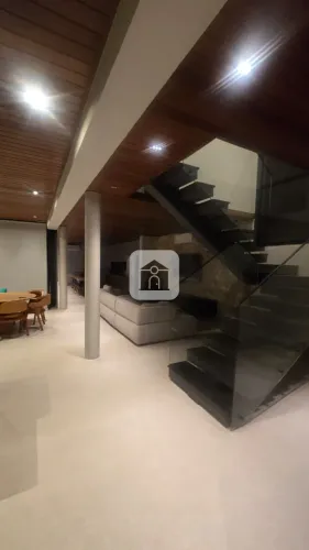 Casa para venda no condomínio Tamboré