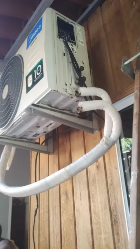 Ar condicionado slip Midea Novoo** 
