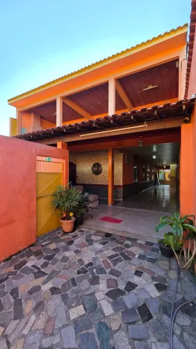 Alugo casa Heliopolis Belford Roxo com quintal 2 quartos 1 suite garagem coberta