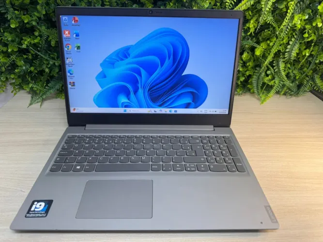 Notebook Lenovo 5145 - 15111  Processador Intel Core i5 - 103561 1.2 GHz 8GB  240GB SSD