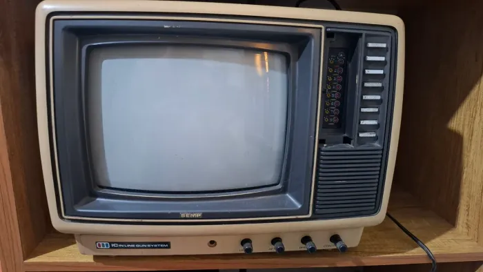 Tv antiga