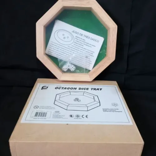  Jogo de Dados  Octógono Lacrado    com mesa em madeira forrada de coleção  com a caixa 