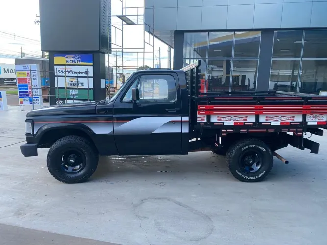 Chevrolet D-20 S / Luxe 3.9/4.0 Diesel 1989