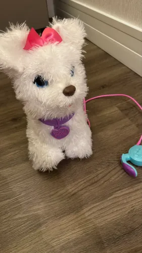 Brinquedo cachorro de pilha FurReal Friends