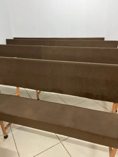 Vende se 10 bancos para igreja!