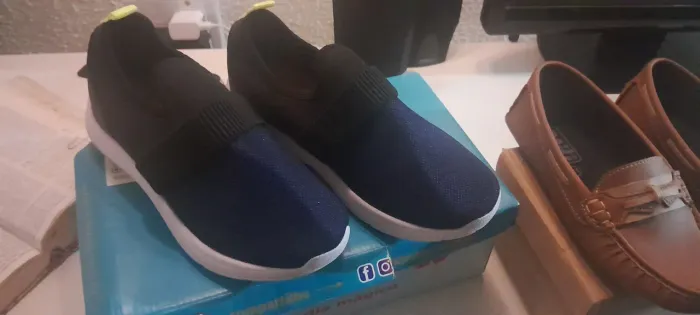 Tênis novo comprei o tamanho errado noa deu no pé do meu filho 
