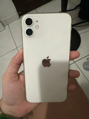 iPhone 11 excelente
