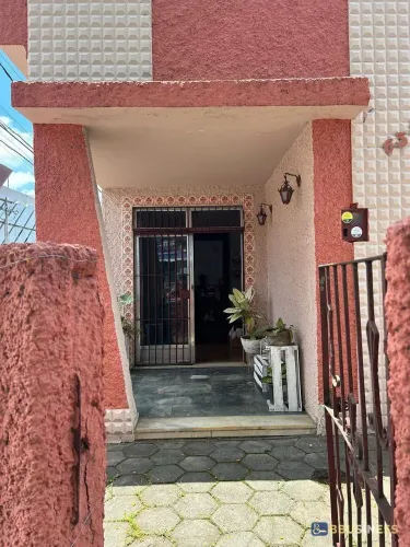 Casa à venda, Parque Turf Club com 2 quartos, sendo 1 suíte, Campos dos Goytacazes, RJ