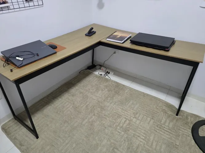 Mesa em L para doação