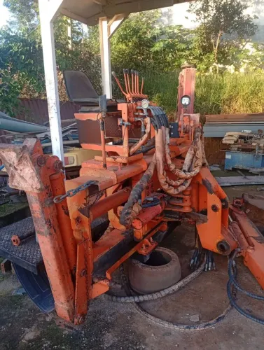 Implemento de escavação.