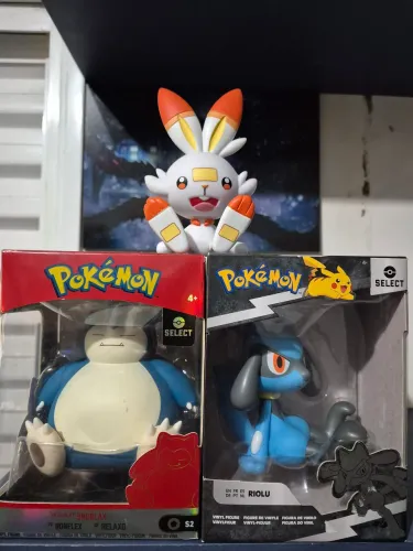 Actions figure Riolu e Snorlax 