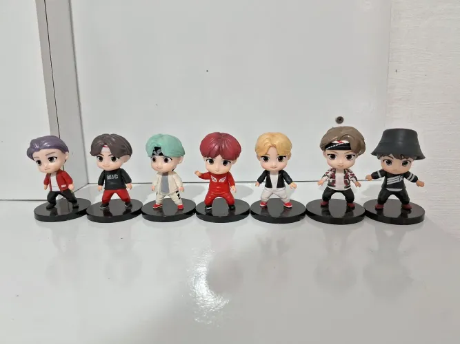 Coleção de bonecos BTS completa Mic Drop