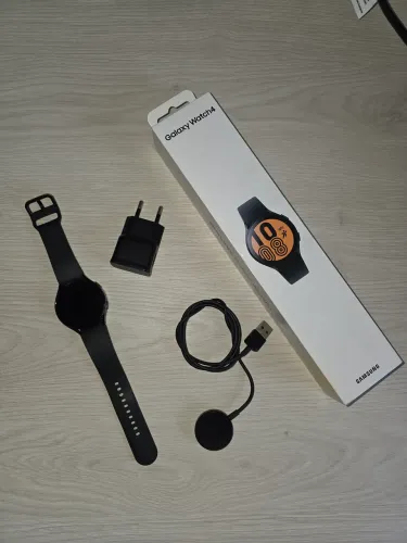 Samsung Galaxy Watch 4
