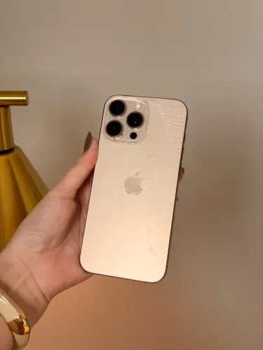 iPhone 16 Pro Max 256GB Desert Titanium para conserto/revenda