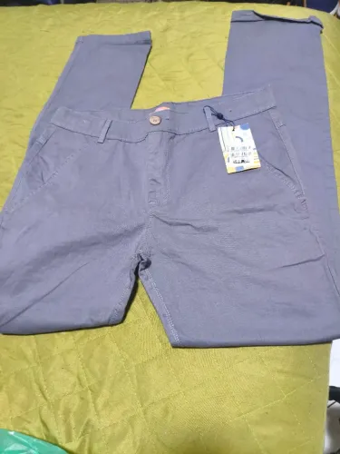 Roupas novas ainda com etiqueta