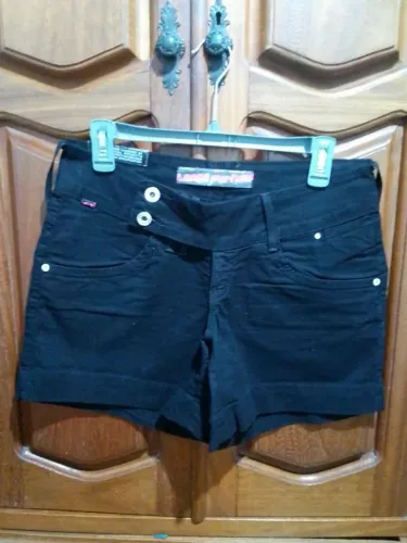 Shorts Lança Perfume  R$ 50,00(cada)
