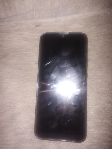 Troco dois Android por um iPhone para meu filho. Te mostrar os dois celulares no zap